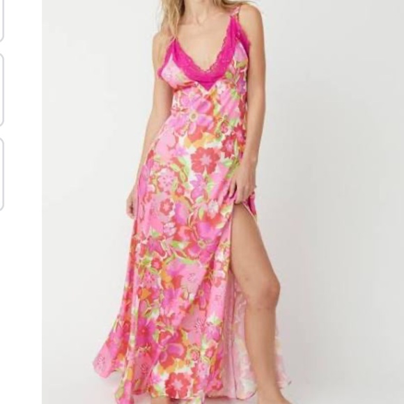 Super rare Free People all in Blooms maxi dress /slip - Picture 2 of 10